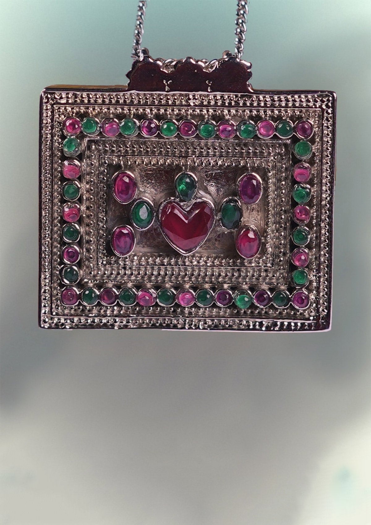 TAVEEZ PENDANT