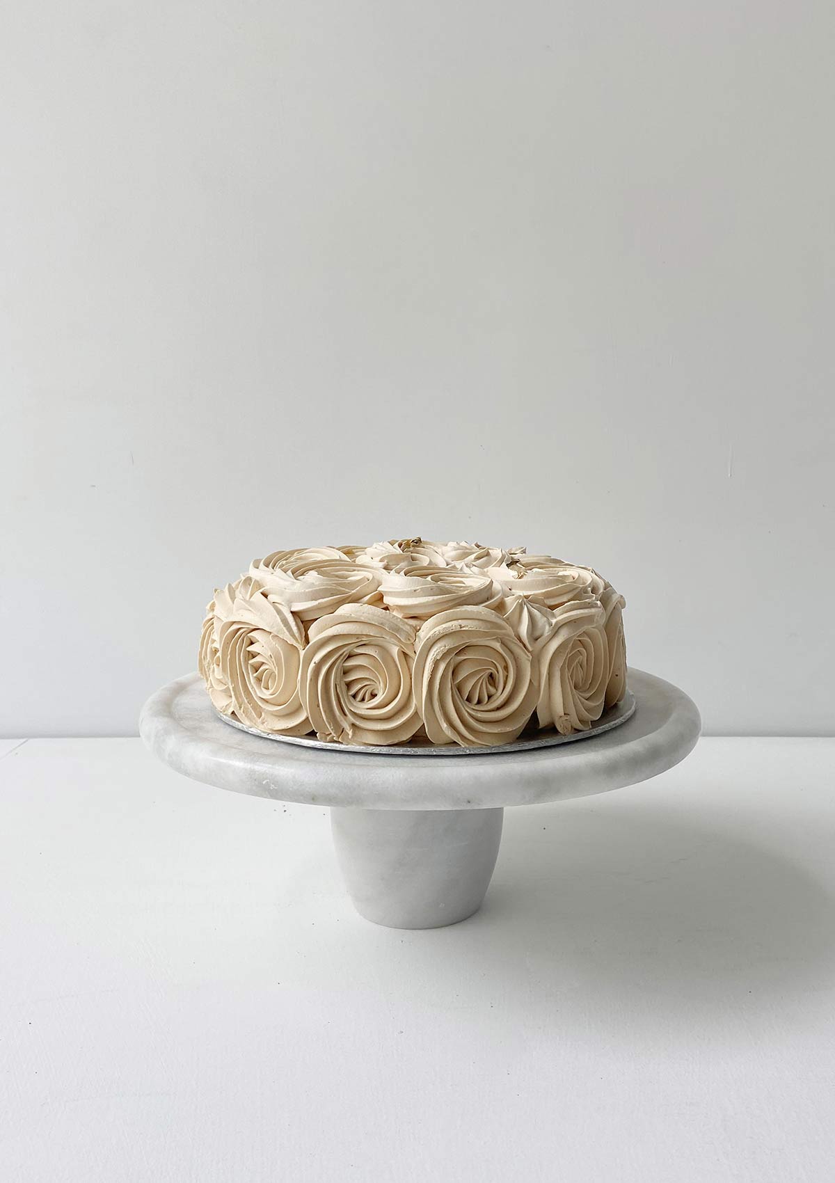 MARBLE CAKE STAND
